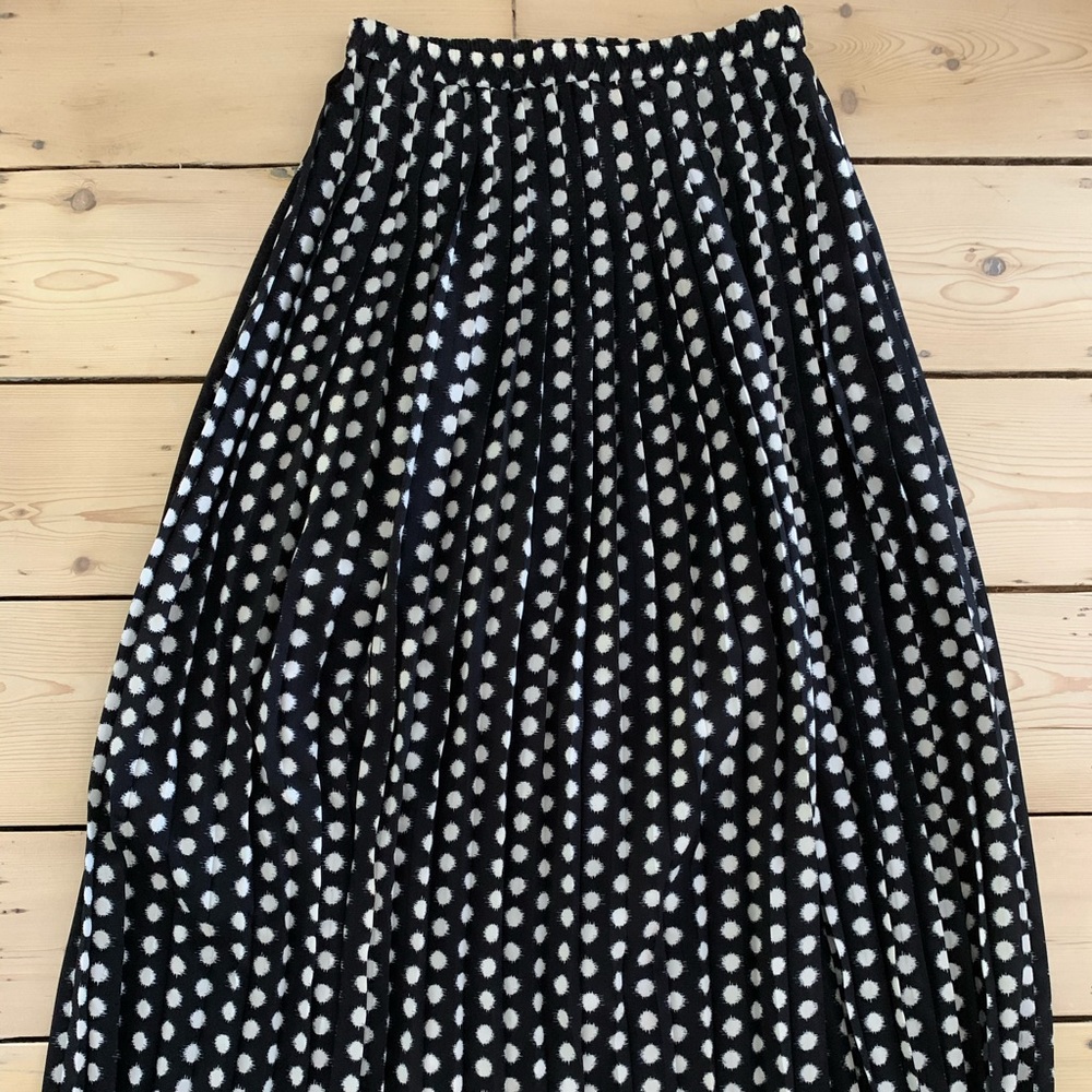 Michael Kors Navy and White Skirt